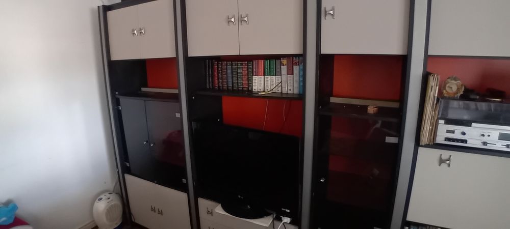 Vendo movel de sala, com luzes.