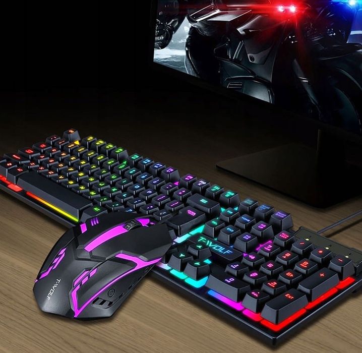 Klawiatura Rgb Podświetlana Mysz Gamingowa Słuchawki Zestaw Dla Graczy