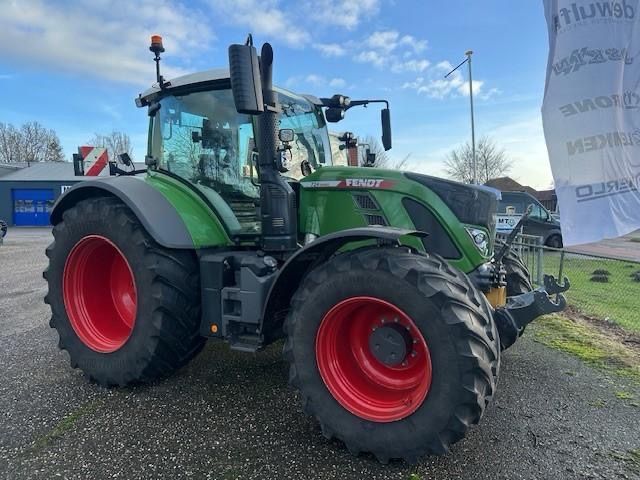 Fendt 724  Ciagnik Fendt 724 gen 6