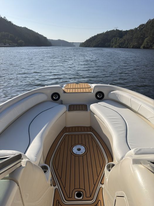Sea Ray Sundeck 210