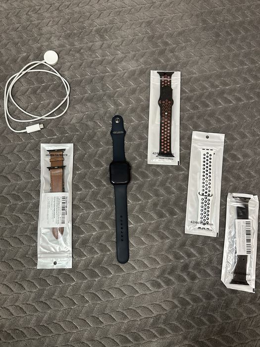 Apple Watch SE 2 (44 mm, Midnight)