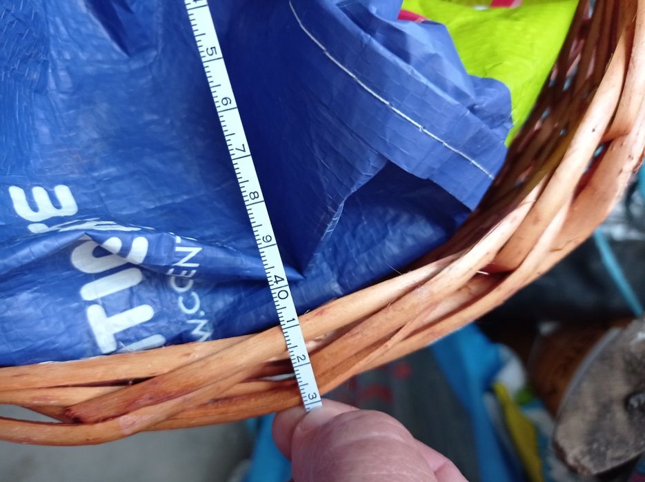 Wicker basket.                   .64751961889025122