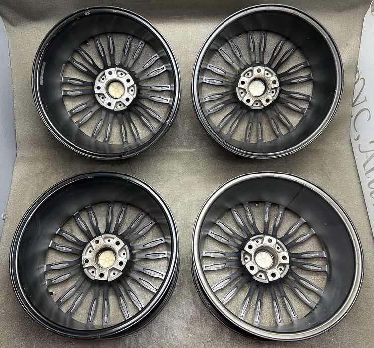 Диски R18 5 120 et35 J8 bmw e46 e90 f10 f01 f11 x3 x1 бмв титани