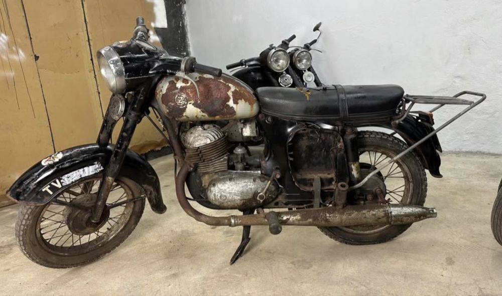 Jawa CZ 175cc, sem documentos