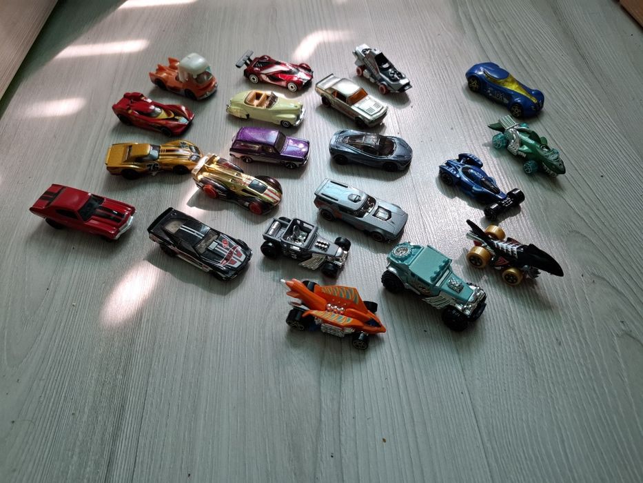 Autka Hot Wheels