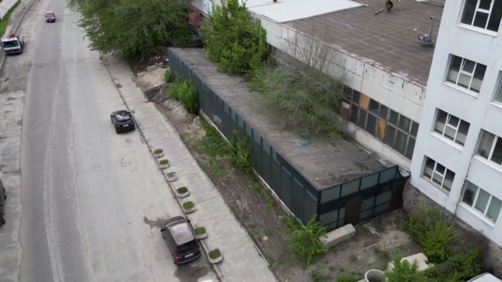 Продаж фасадного приміщення Печерськ автосалон
