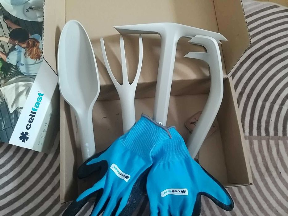 Mały zestaw narzędzi pielęgnacyjnych CELFAST