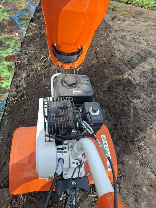 glebogryzarka stihl MH600.1