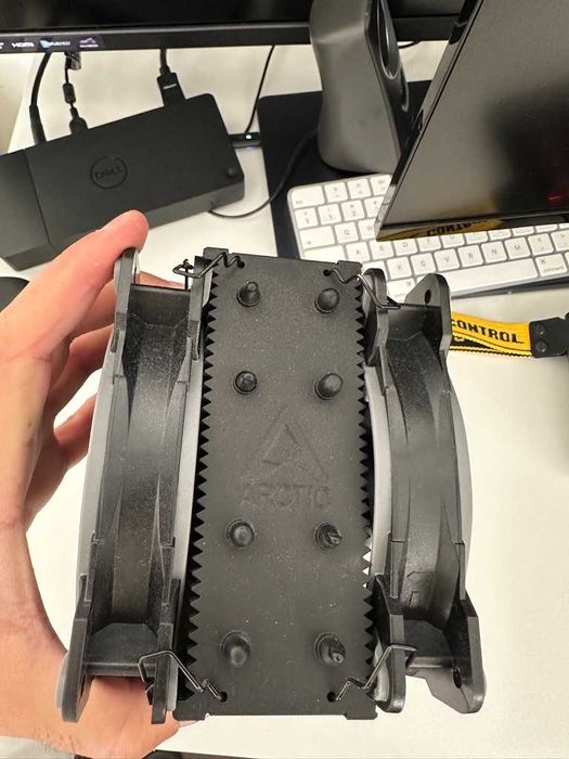 Arctic Freezer 34 Esports Duo64170332910851124