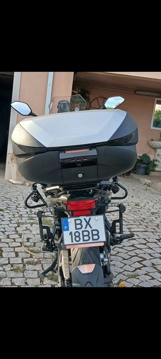Mota benelli TRK502 de 2025