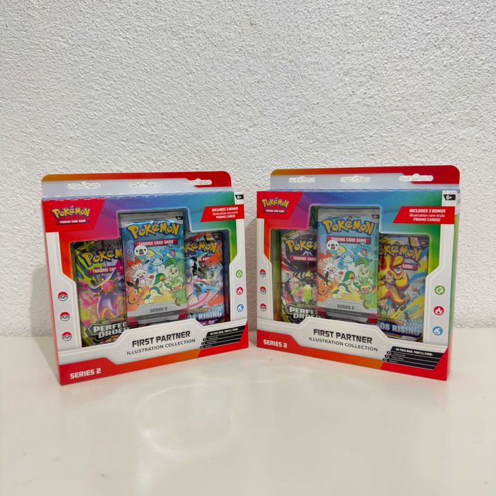 Pokémon First Partner Illustration Collection Series 2 (Selado/Inglês)