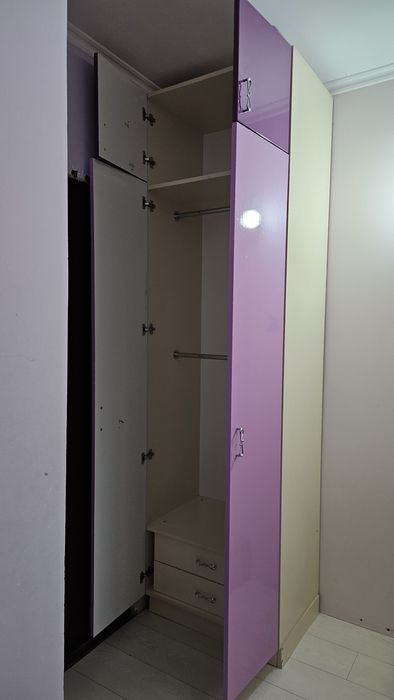 Шафа для дівчинки