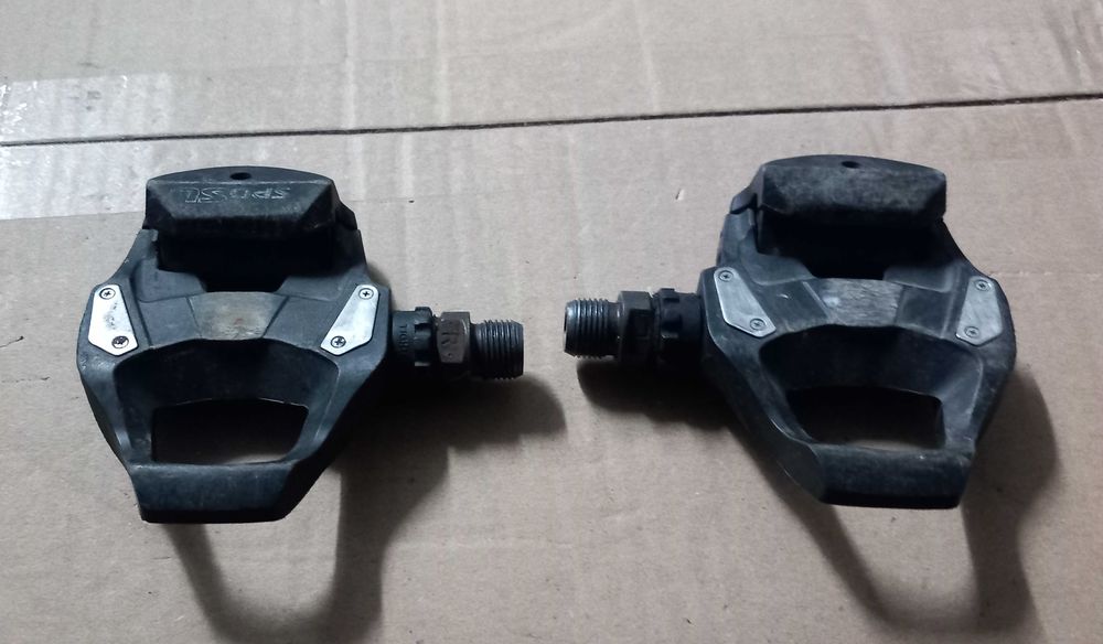 Pedais de estrada Shimano