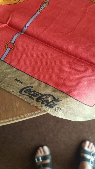 Lenço da Coca Cola em seda natural