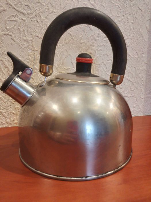 Продам чайник нержавейка