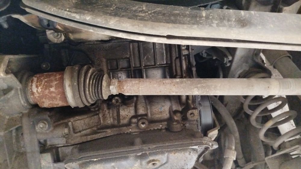 Transmissão trás direita RENAULT Twingo III (BCM_)