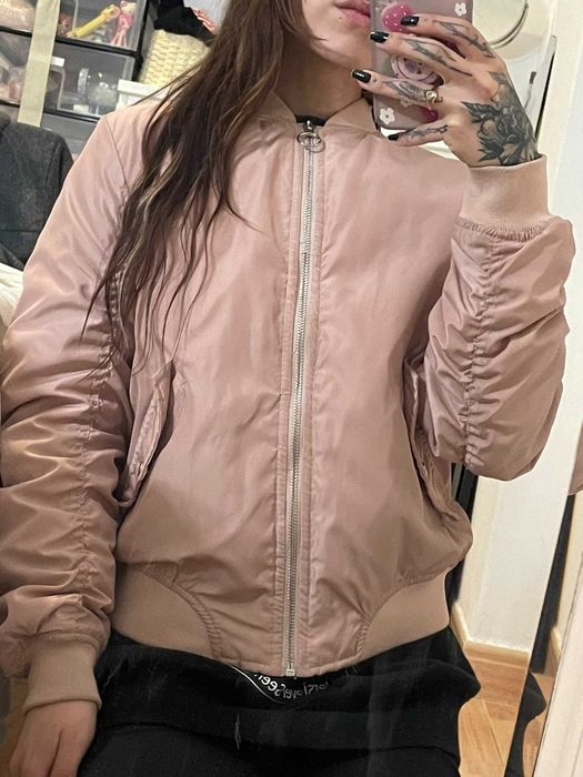 Quispo rosa pastel pull&bear pouco usado.