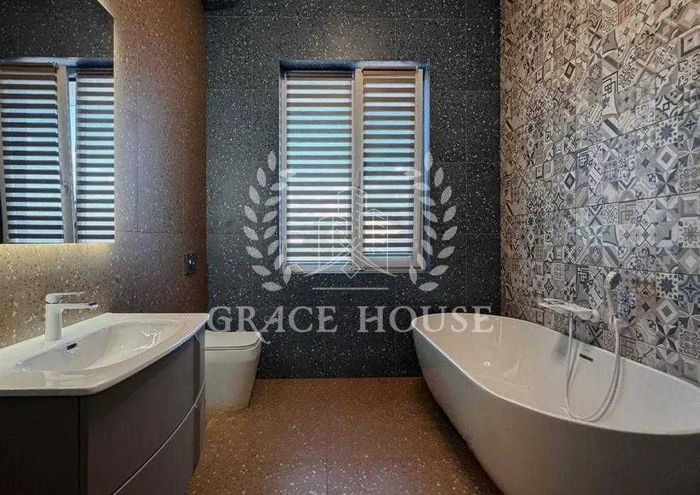 Продажа дома 320 м² 14 соток с бассейном в KГ  Козин Конча-Заспа