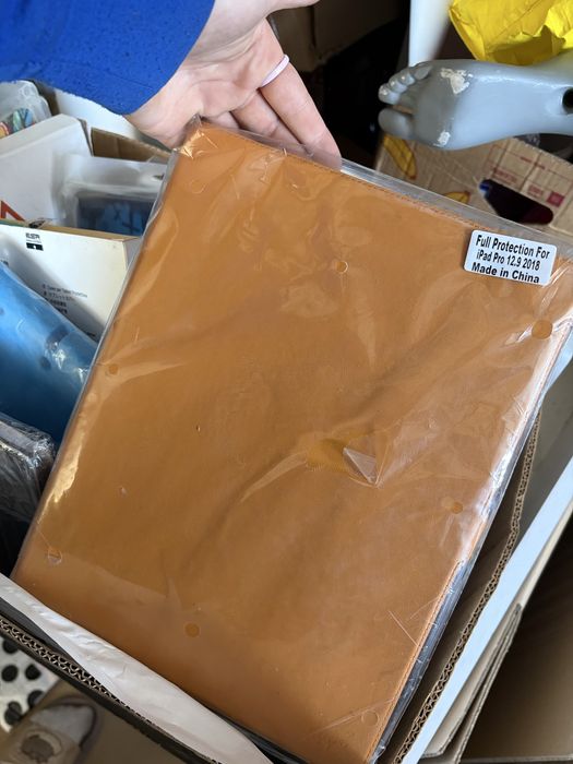 Cały karton mix etui na tablety ipady