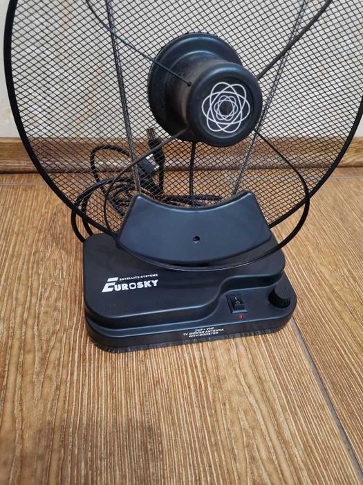 Антенна Т2 с усилителем Eurosky