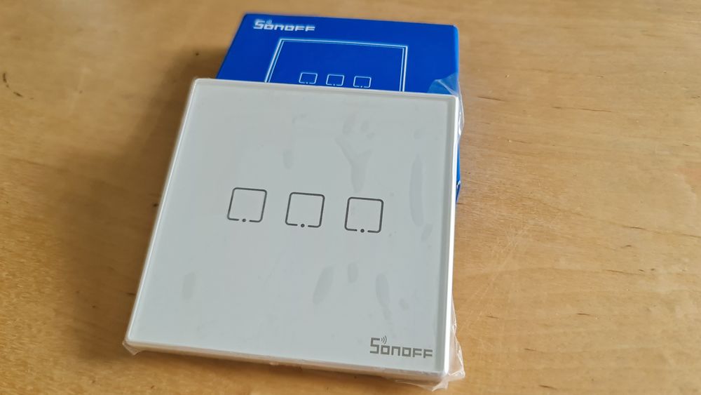 SONOFF TX T2EU3C-RF inteligentny przełącznik, pilot