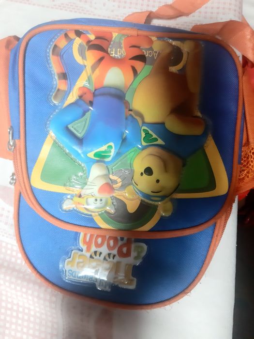 Lancheiras de criança e mochilas
