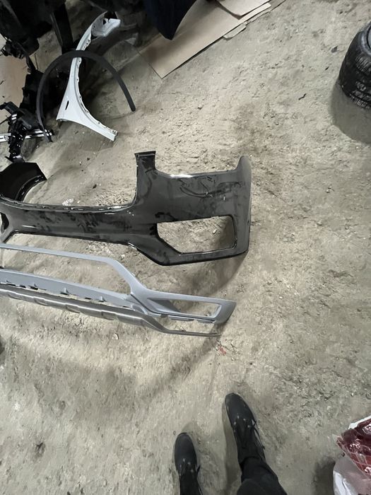 Передній бампер і губа нижня Volvo XC90