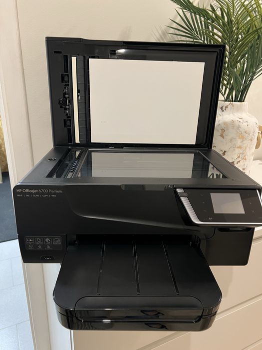 HP officejet 6700 Premium