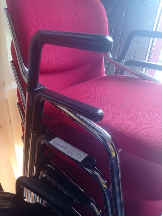 Стільці кімнаті європейського виробника