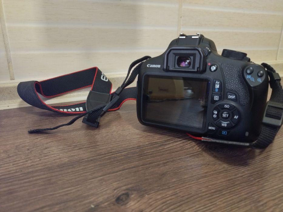Canon 750D + два об'єктиви + аксесуари