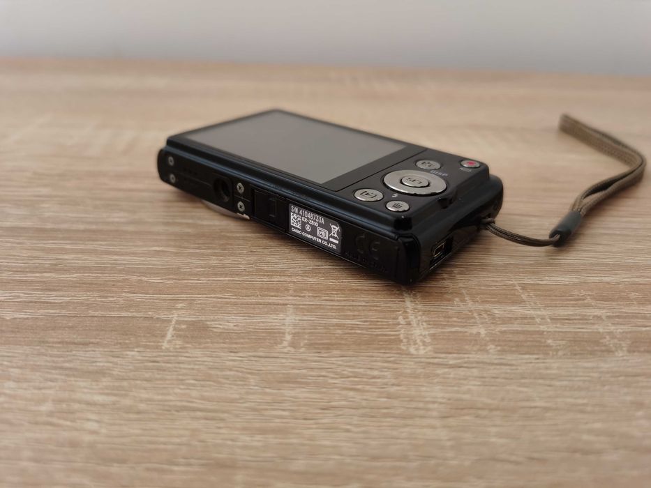 Casio Exilim EX-ZS10