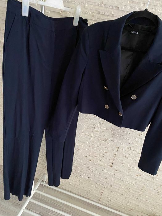 Zara granatowy garnitur krótki żakiet marynarka - szerokie spodnie