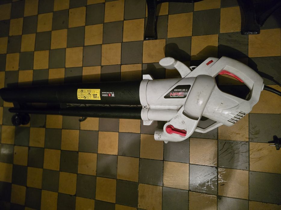 Dmuchawa odkurzacz Nac 3200W  do liści