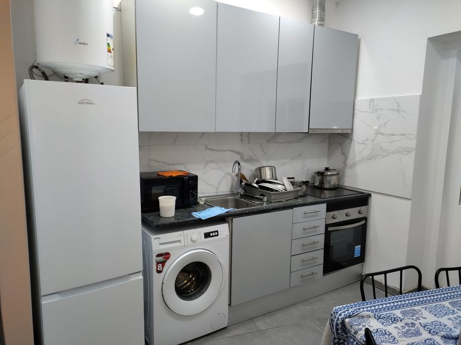 Quarto a 200 metros da estação da Póvoa de santa iria