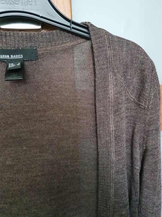 Cienki brązowy sweter rozpinana Mango r.S