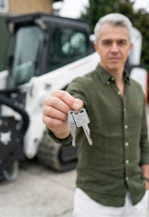 Bobcat: допоможу вибрати мінінавантажувач і навісне під вашу задачу.