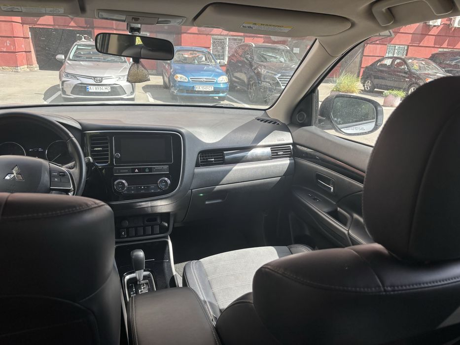 Mitsubishi Outlander 2019