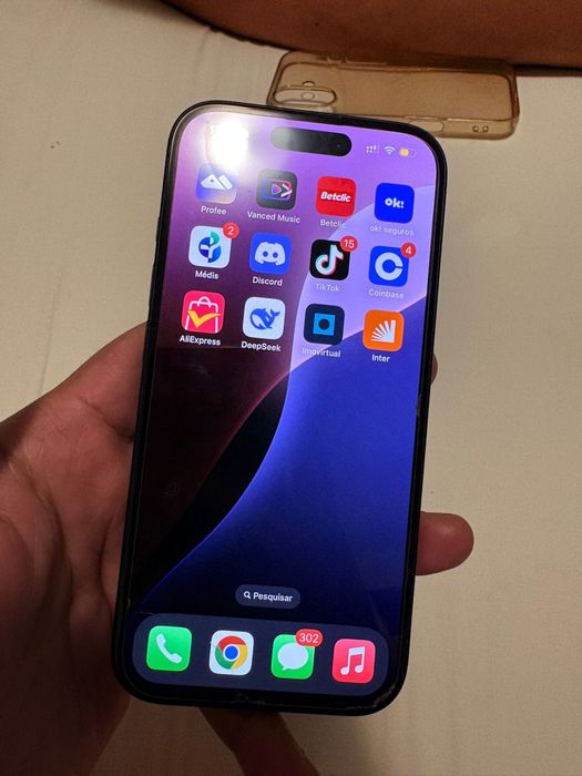 Iphone 16   SEMINOVO