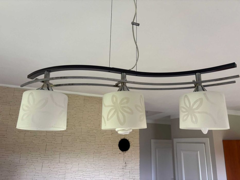 Zestaw oświetlenia, lampy i kinkiety