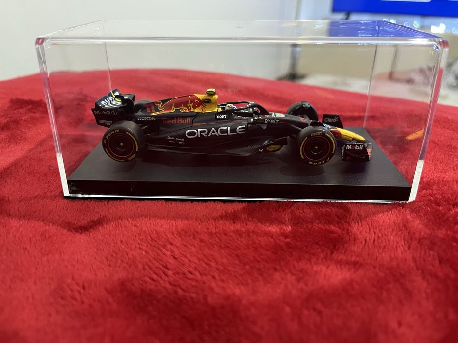 Carro Max Verstappen Red Bull Racing rb19