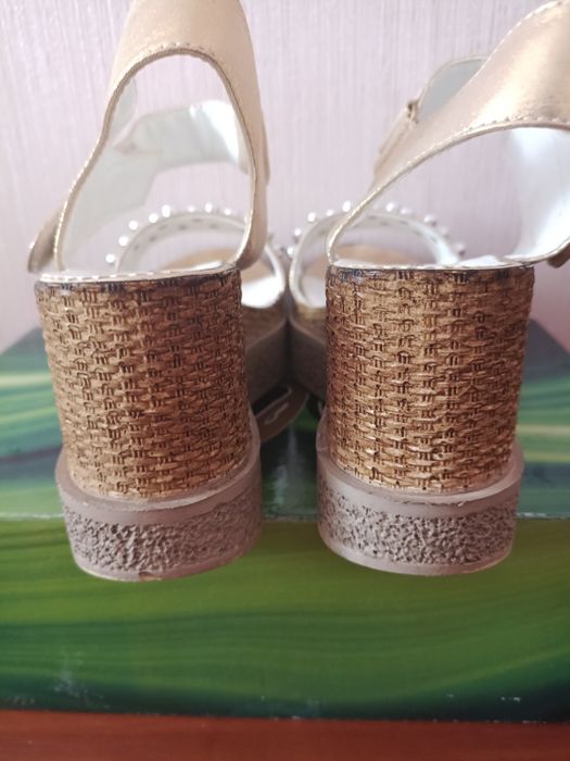 Босоніжки, сандалі жіночі, устілка 23 см