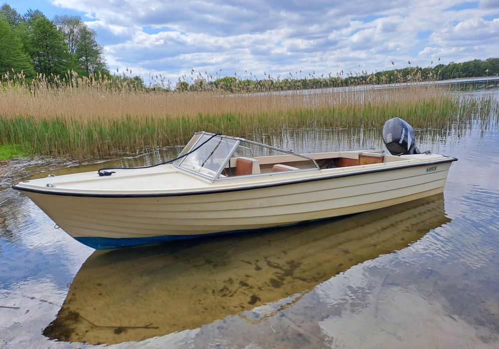 Łódź motorowa RANA 15, z silnikiem suzuki 40KM, 8 osobowa