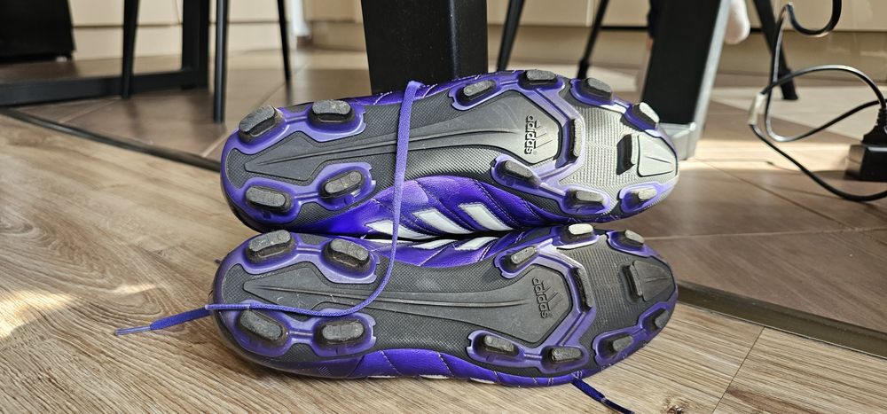 Adidas męskie korki rozmiar 41⅓wkładka 26cm używane