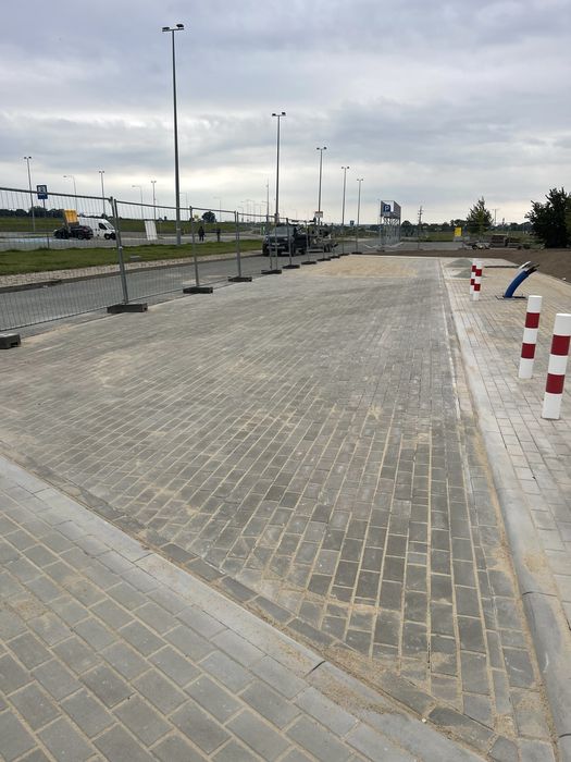 Usługi Brukarskie – Układanie Kostki | Solidnie i na Czas!