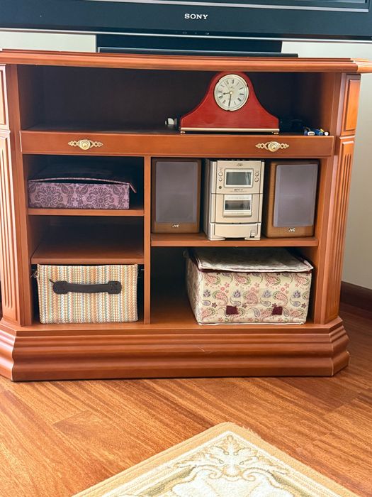 Meble solidne drewniane