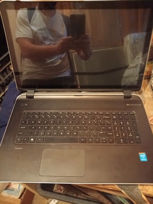 HP Pavilion 17-f223cl
