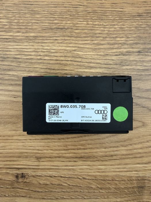 adapter USB Audi 8W0 035 708
