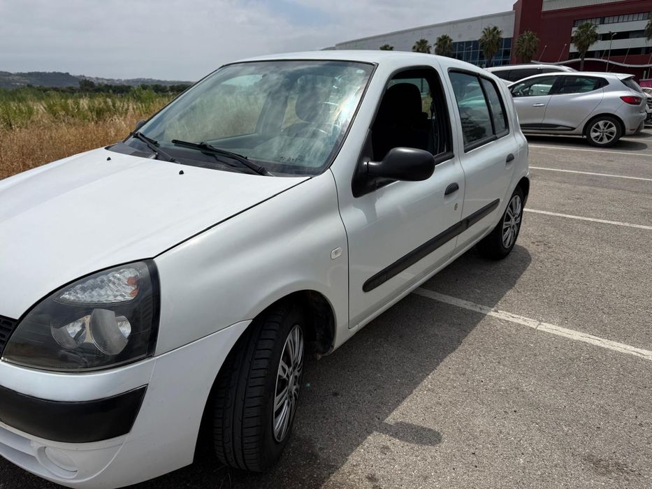 Renault  Clio 2002