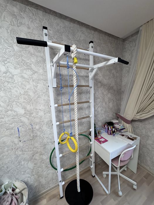 Шведська стінка(металічна) з турніком, кільцями та канатом (тарзанка)