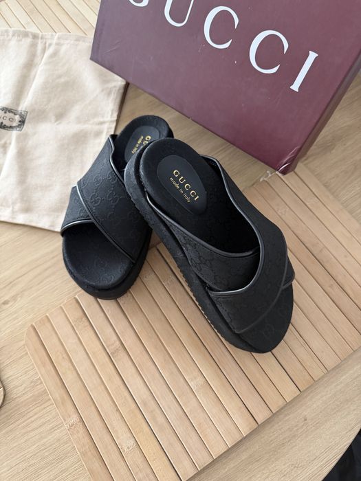 Klapki Gucci Marmot GG Sandały platforma